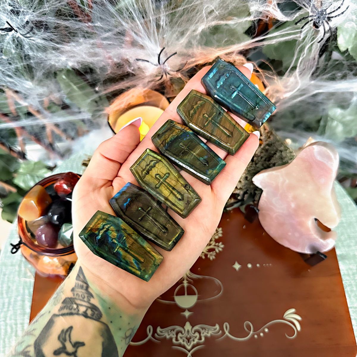 High Flash Labradorite Coffin, Rainbow Flash, Strengthen Intuition