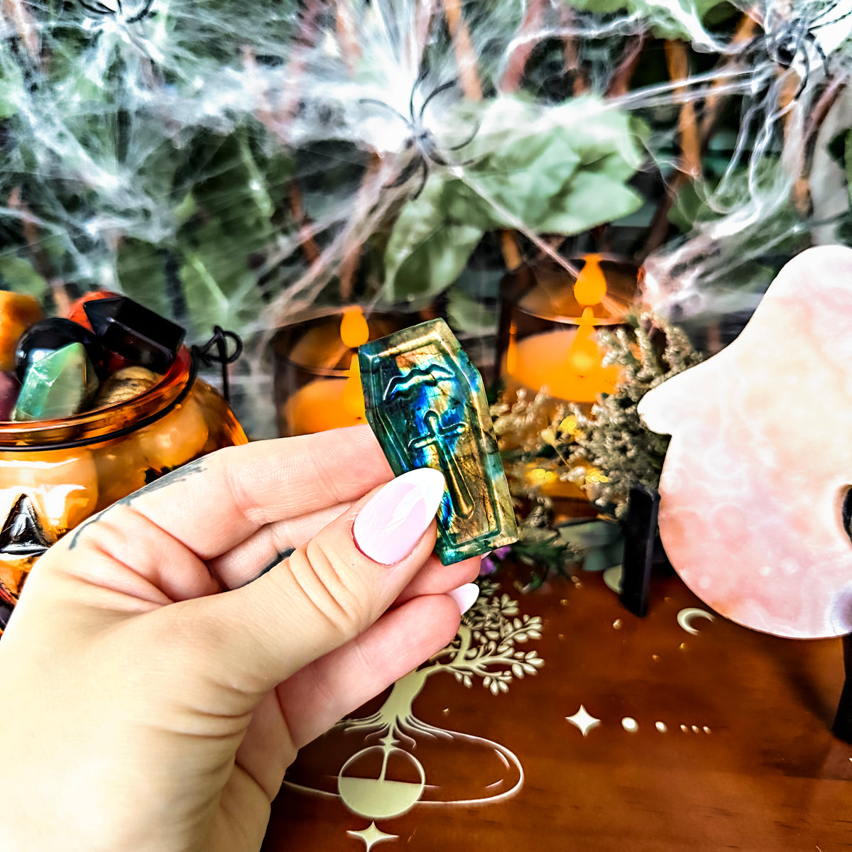 High Flash Labradorite Coffin, Rainbow Flash, Strengthen Intuition
